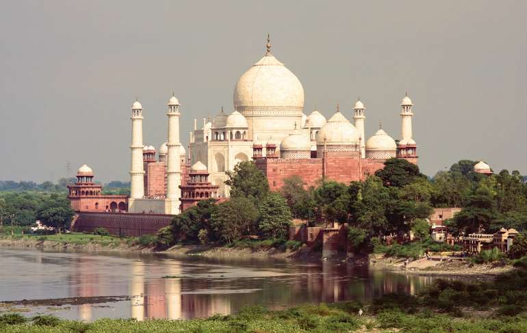 Tips for Solo Travelers Visiting the Taj Mahal